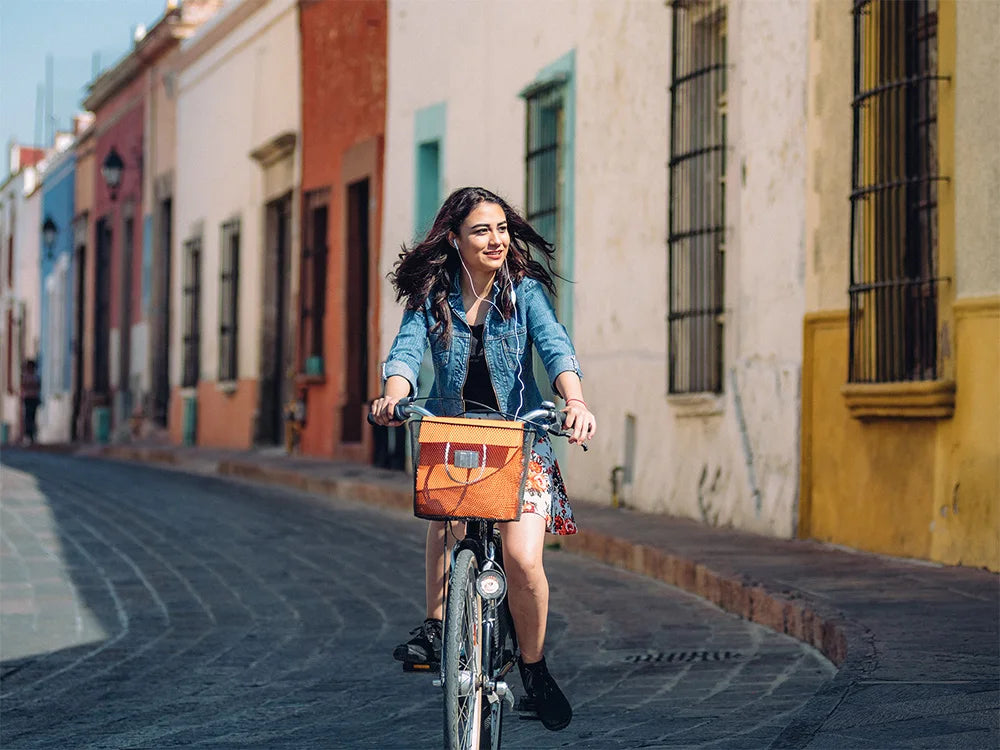 TOPUMP TB2 PRO Mini Portable Electric Pump for Bike Cordless Tire Inflator 120PSI Max 450mAh Battery with Screen Fast Charging